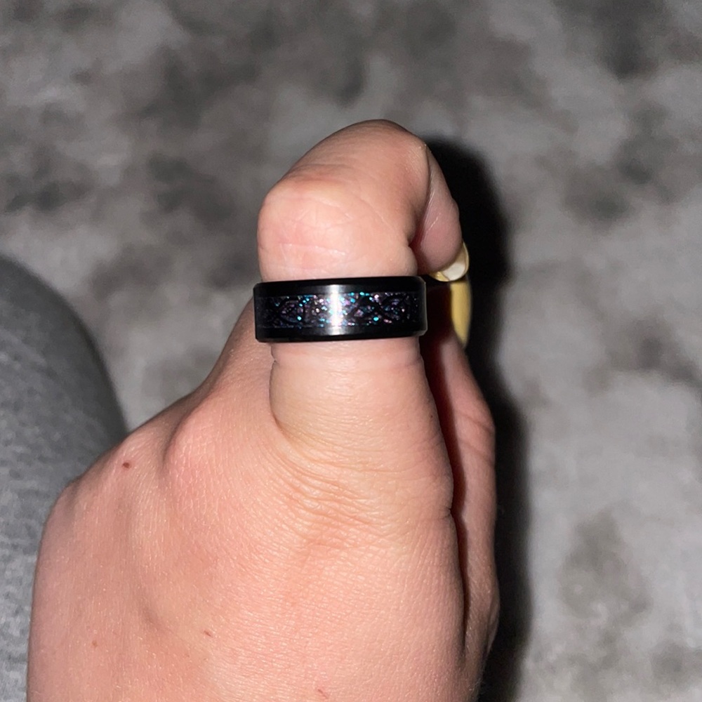 Matching ring set - Picture 3 of 3
